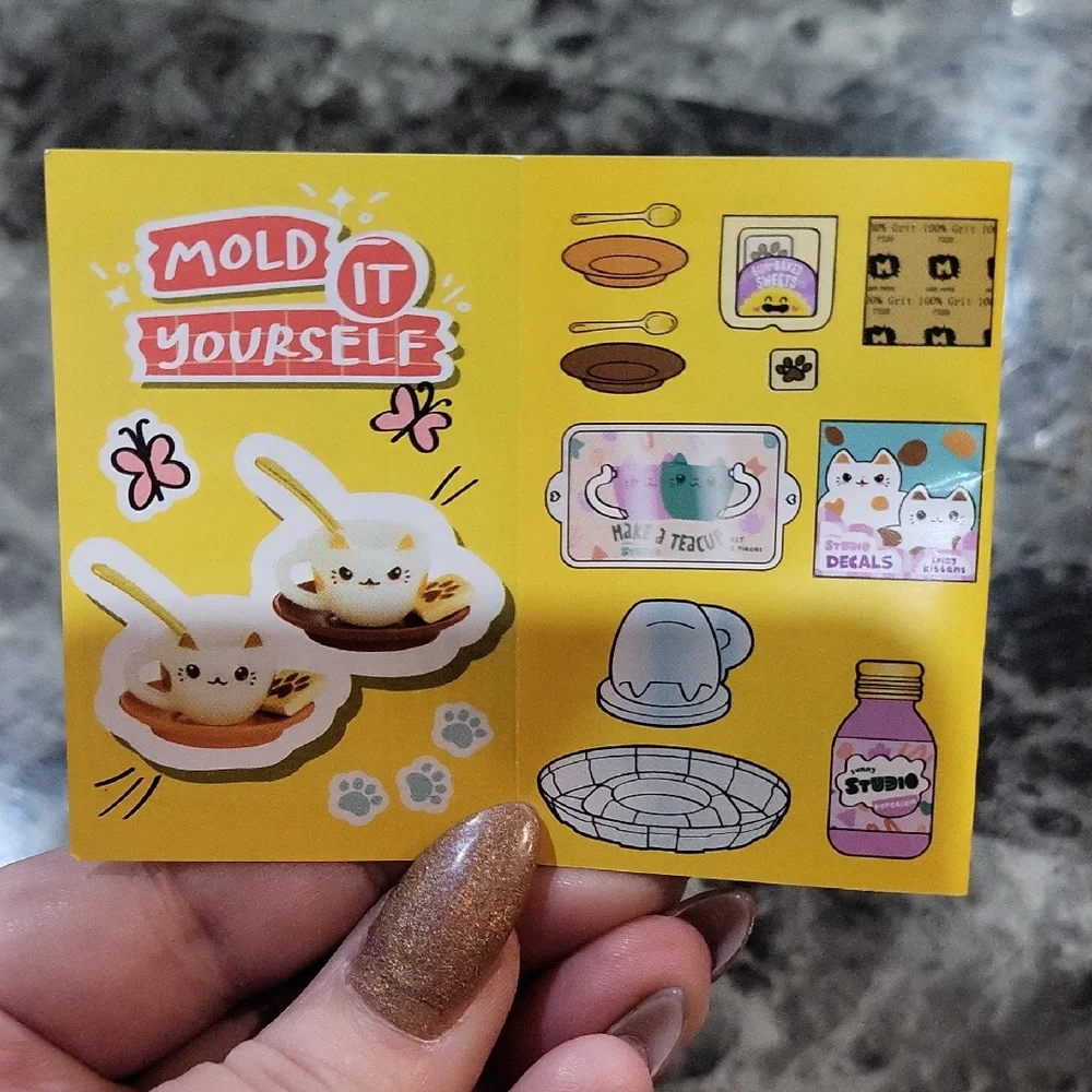 Miniverse Make It Mini Calico Kitty Teacups